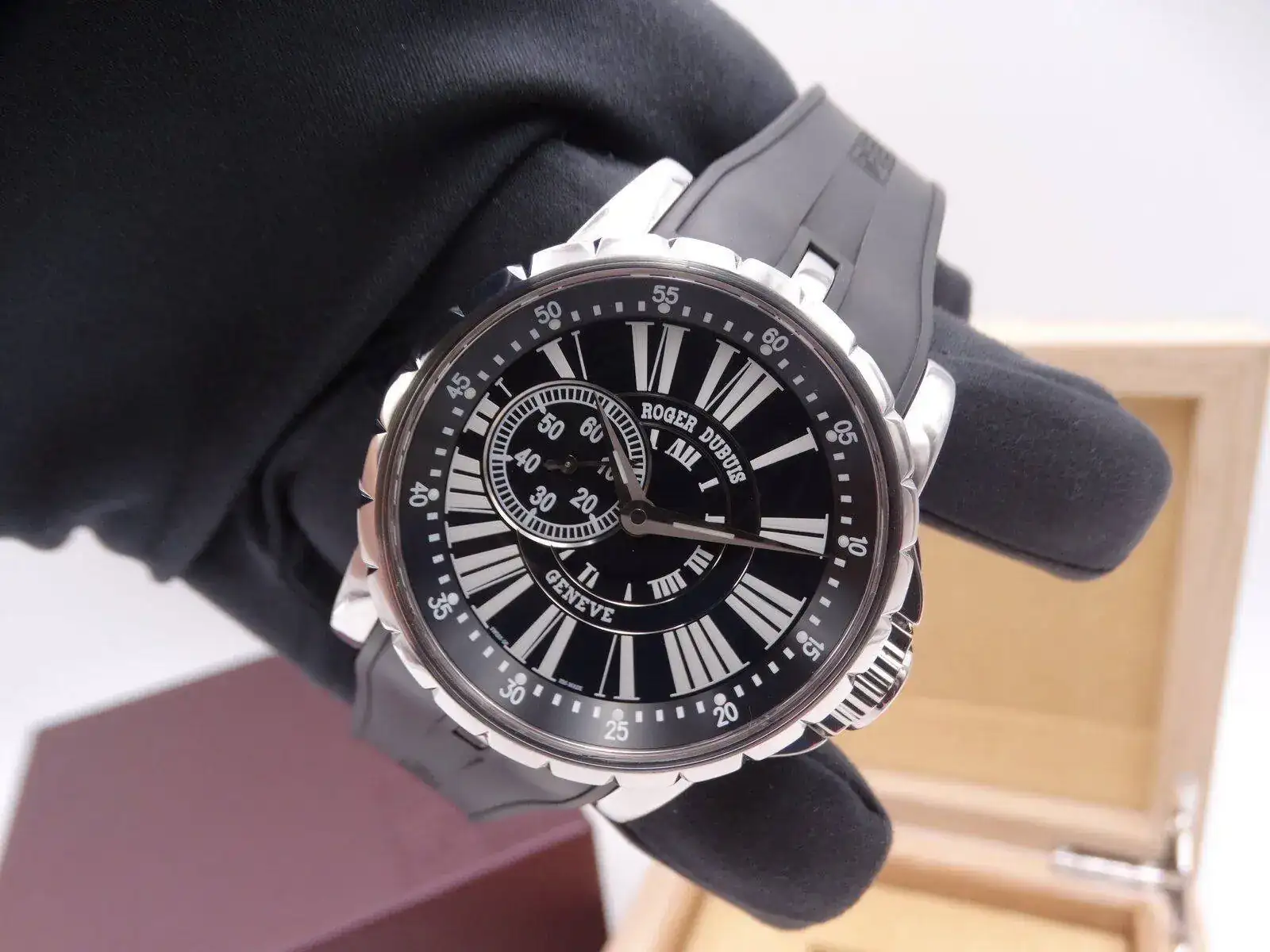 Roger Dubuis Excalibur 01057.webp
