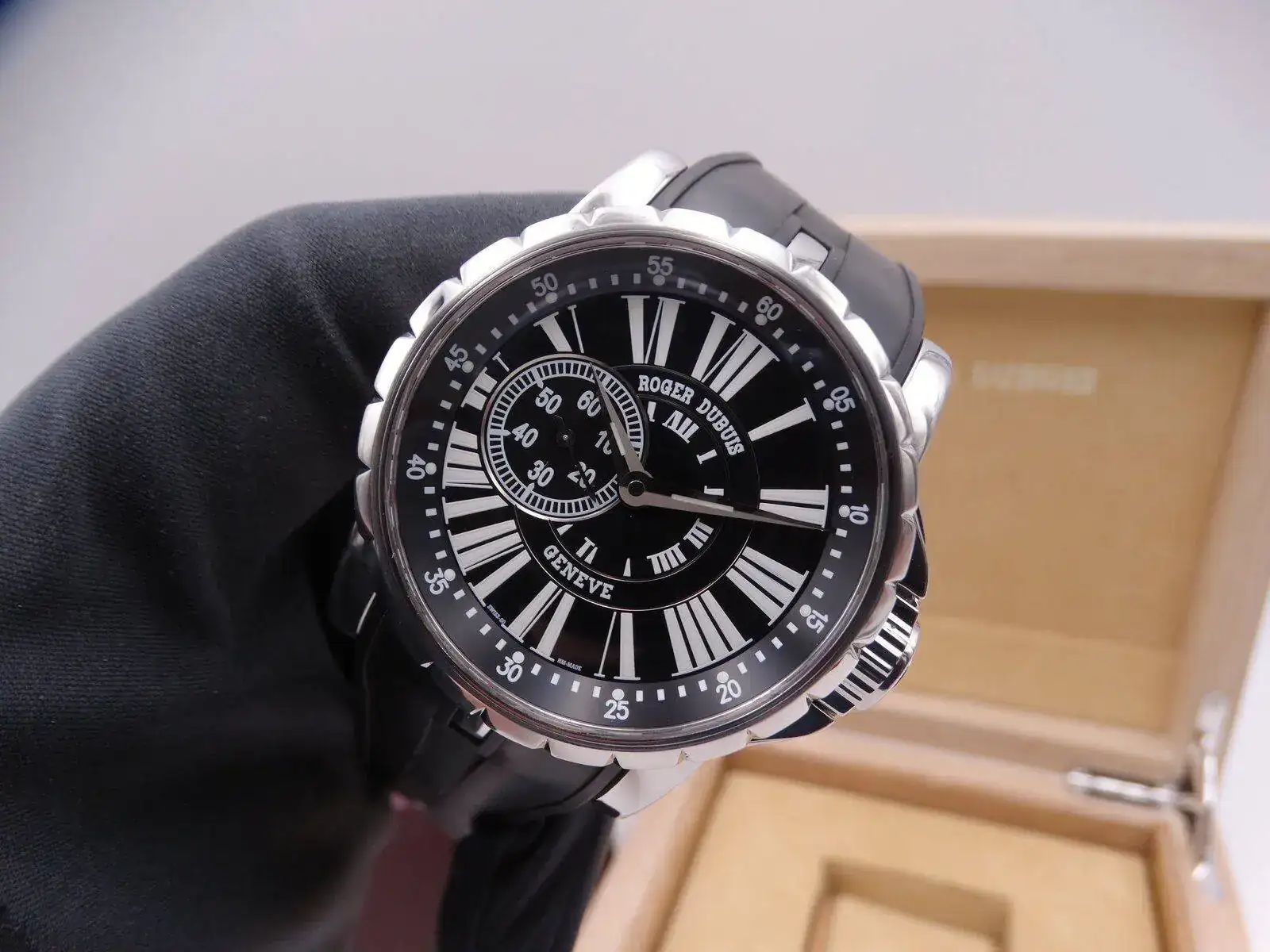 Roger Dubuis Excalibur 01061.webp