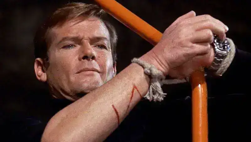 Roger-Moore-Liv-and-Let-Die-Rolex-2.webp