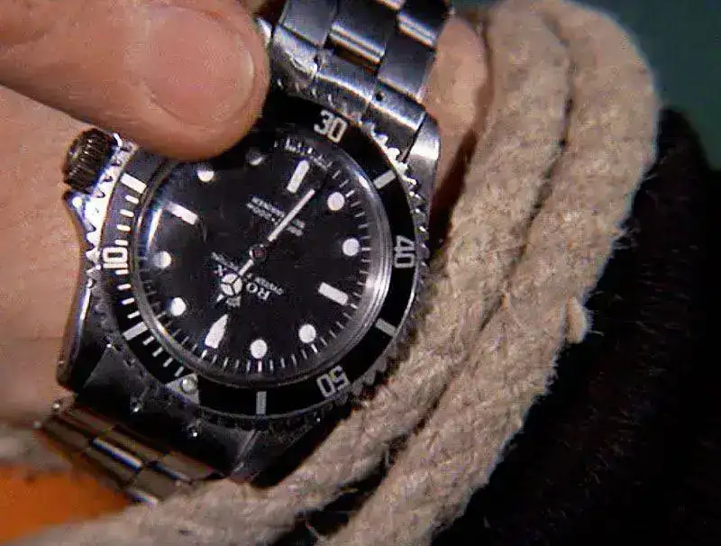 Roger-Moore-Liv-and-Let-Die-Rolex-3.webp