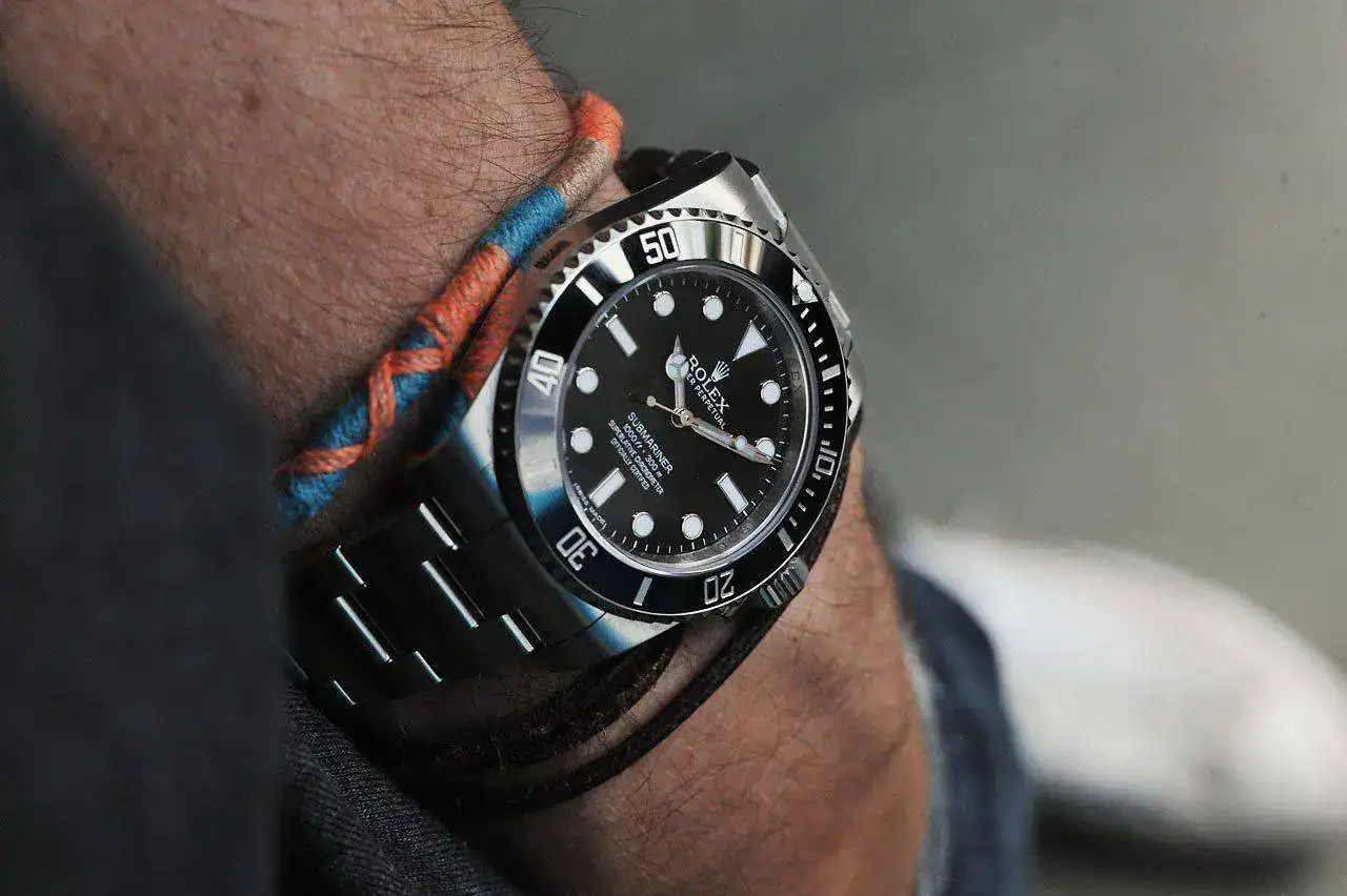 Rolex+114060+15+LR.webp