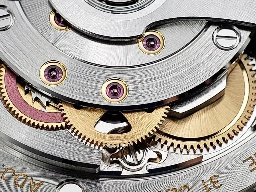 Rolex-calibre-3235-repair-in-NYC-Certified-Rolex-Repair-1.webp