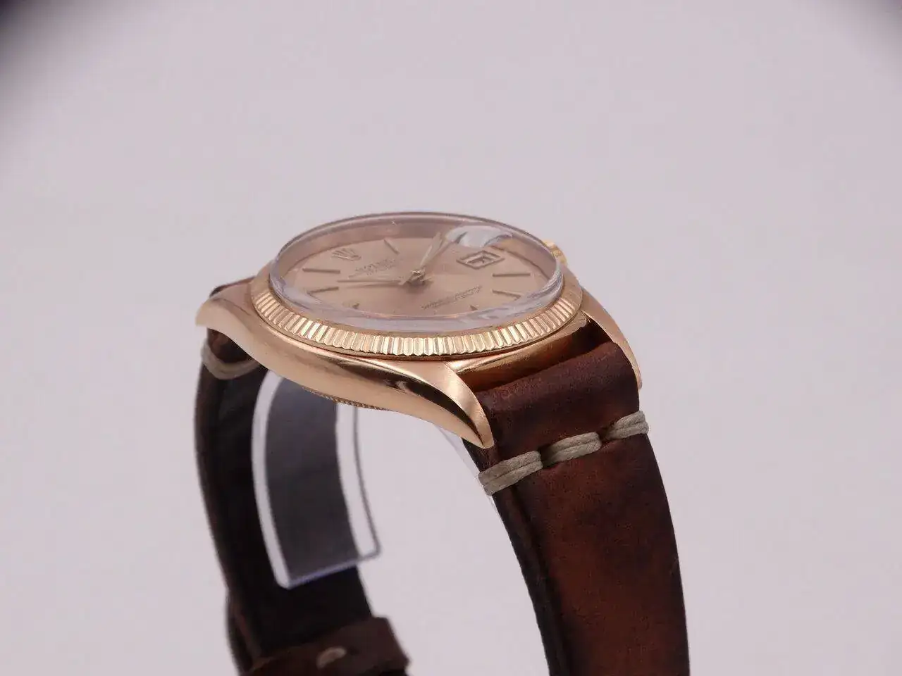 rolex date 6605 gold 06654.webp