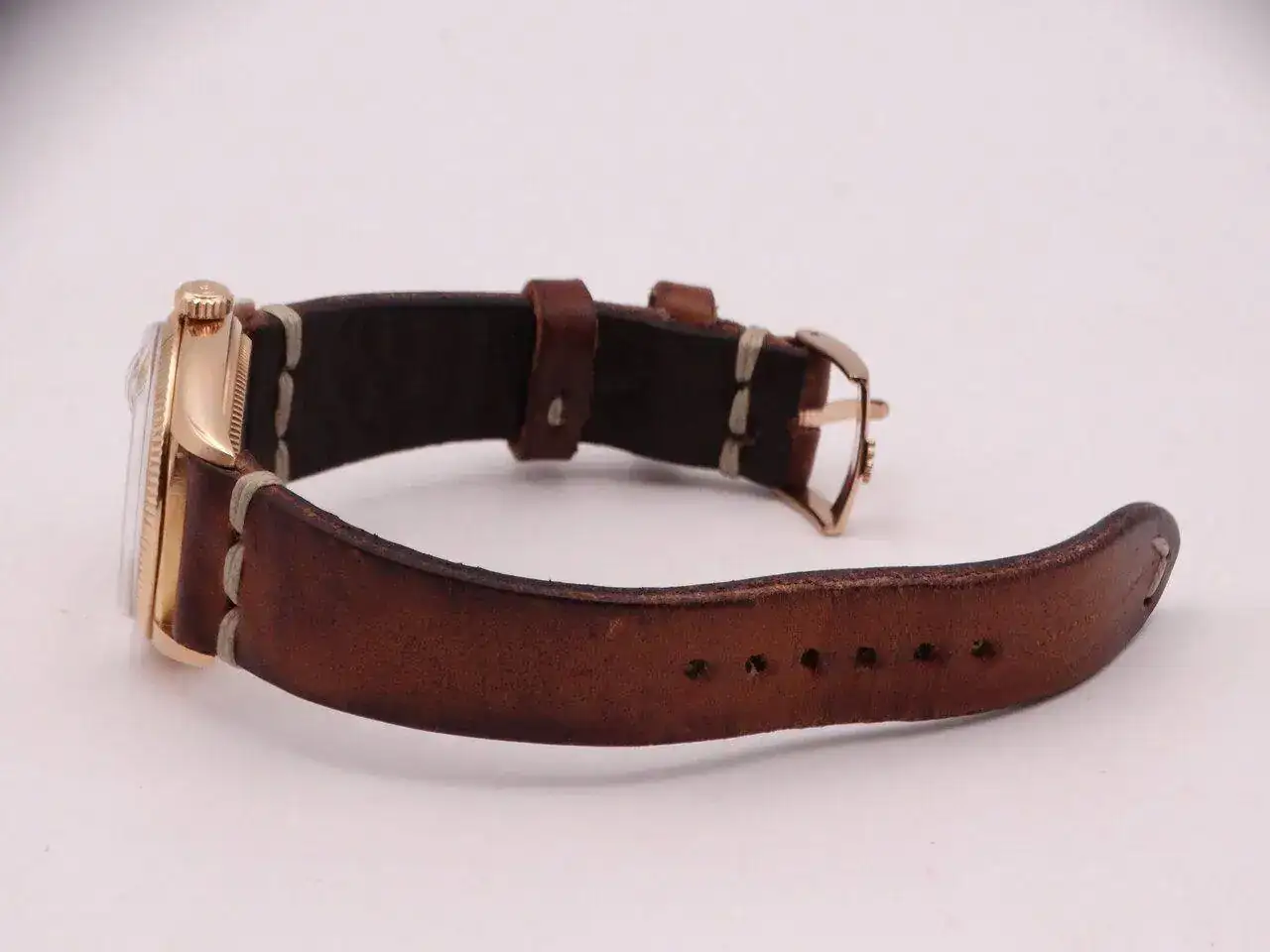 rolex date 6605 gold 06661.webp