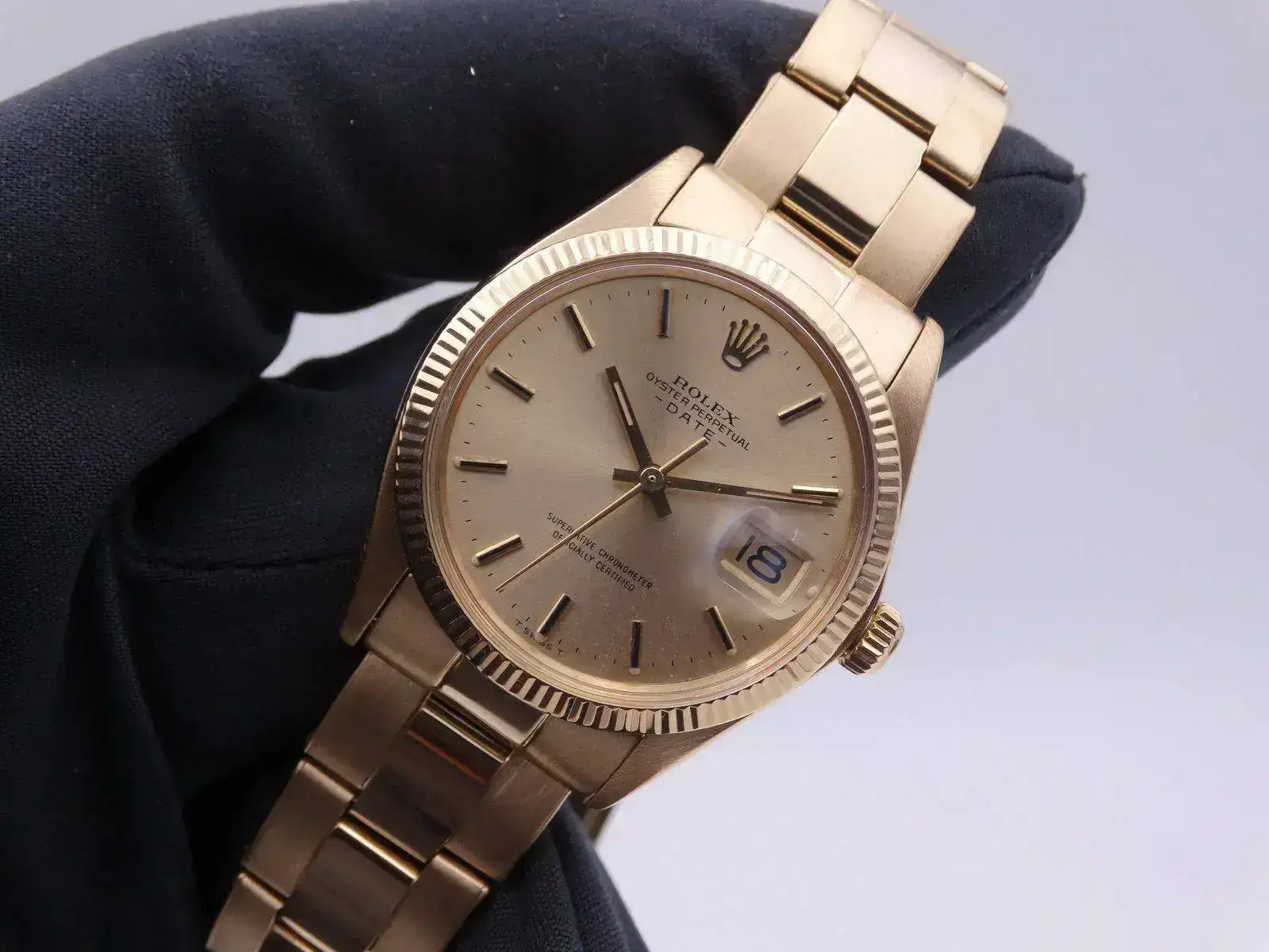 Rolex Date Gold 1503 8444.JPG