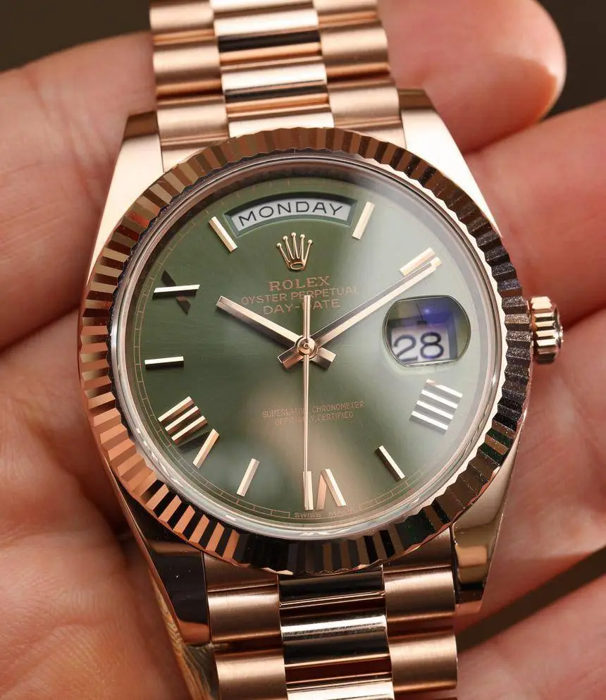 Rolex-Day-Date-40-everose-green-watch-8.webp