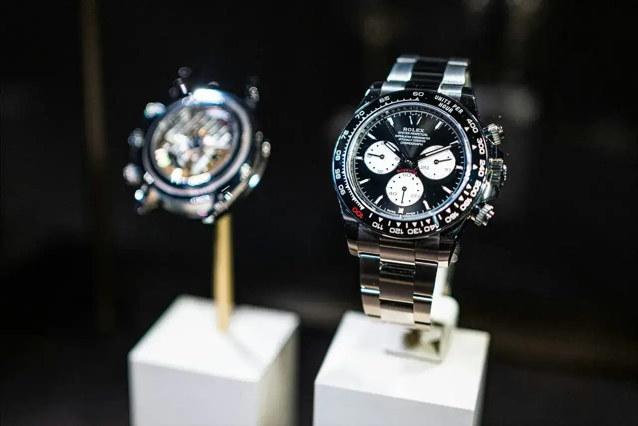 rolex-daytona-lemans-2023-10.jpg?ixlib=rails-1.1.webp