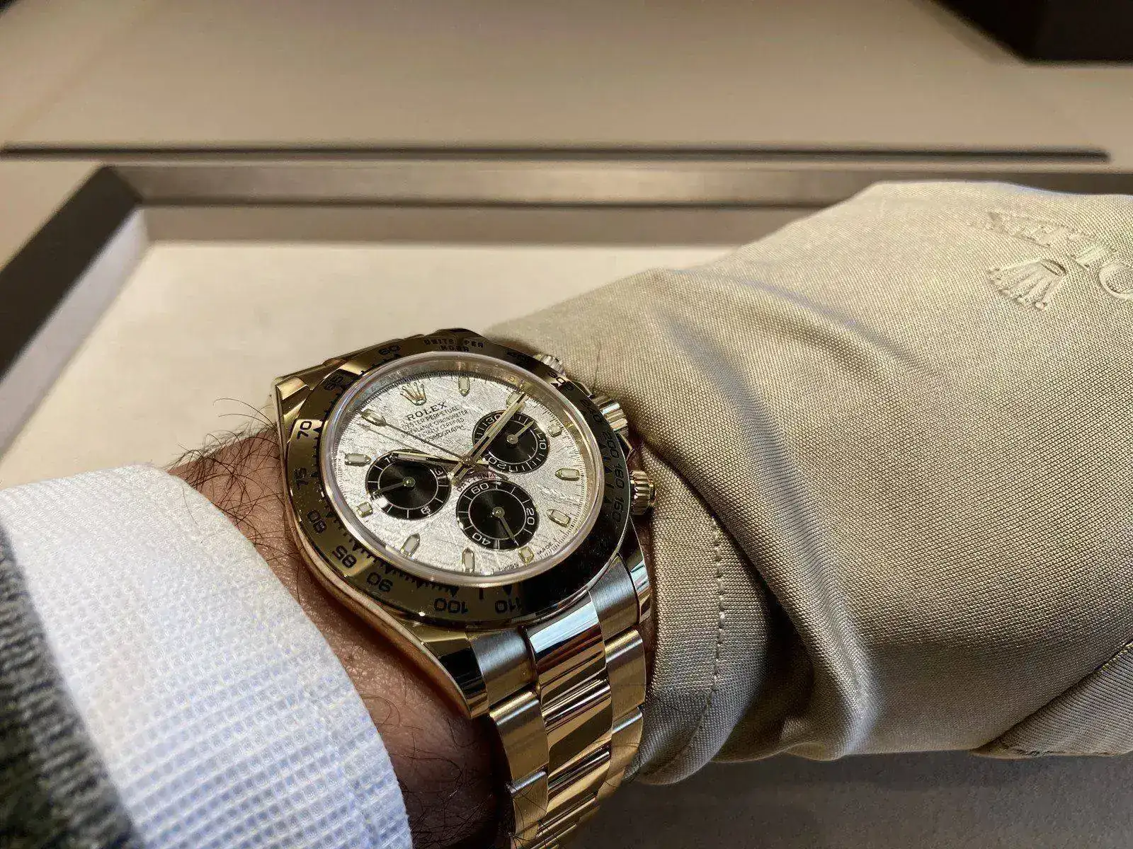 Rolex-Daytona-Meteorite-1.webp