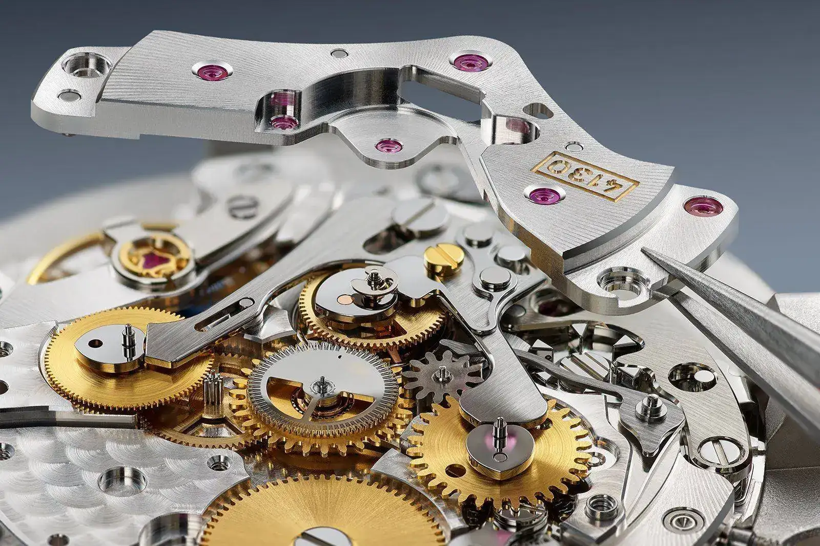 rolex-daytona-movement-4130-mems-2-1.webp