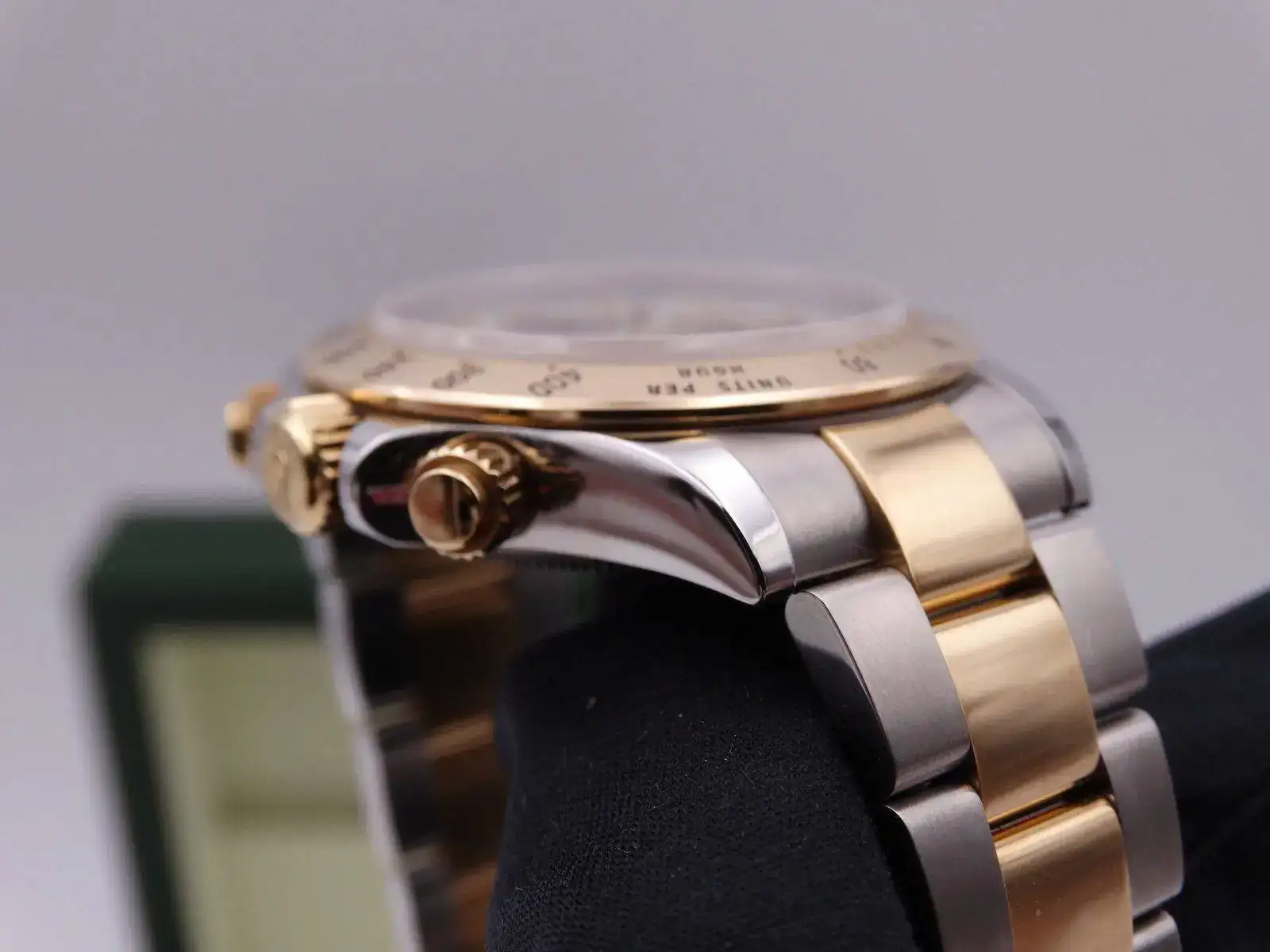 Rolex Daytona steel gold 02016.webp