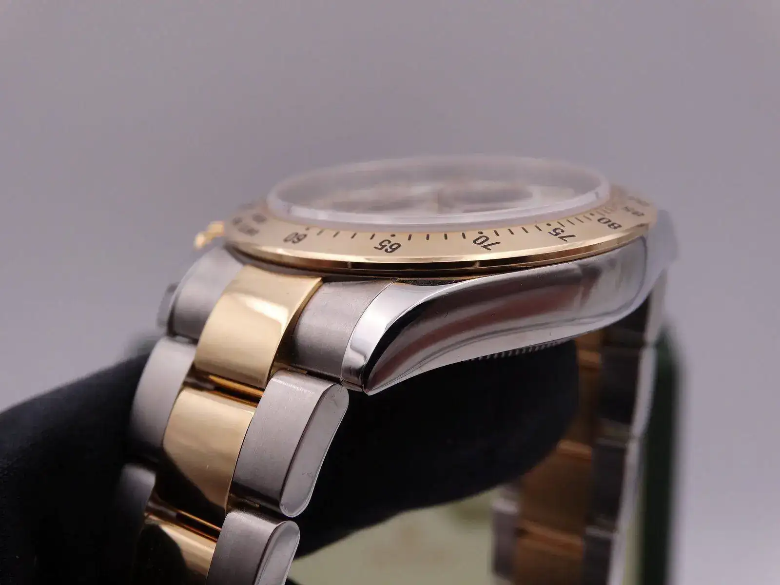 Rolex Daytona steel gold 02017.webp