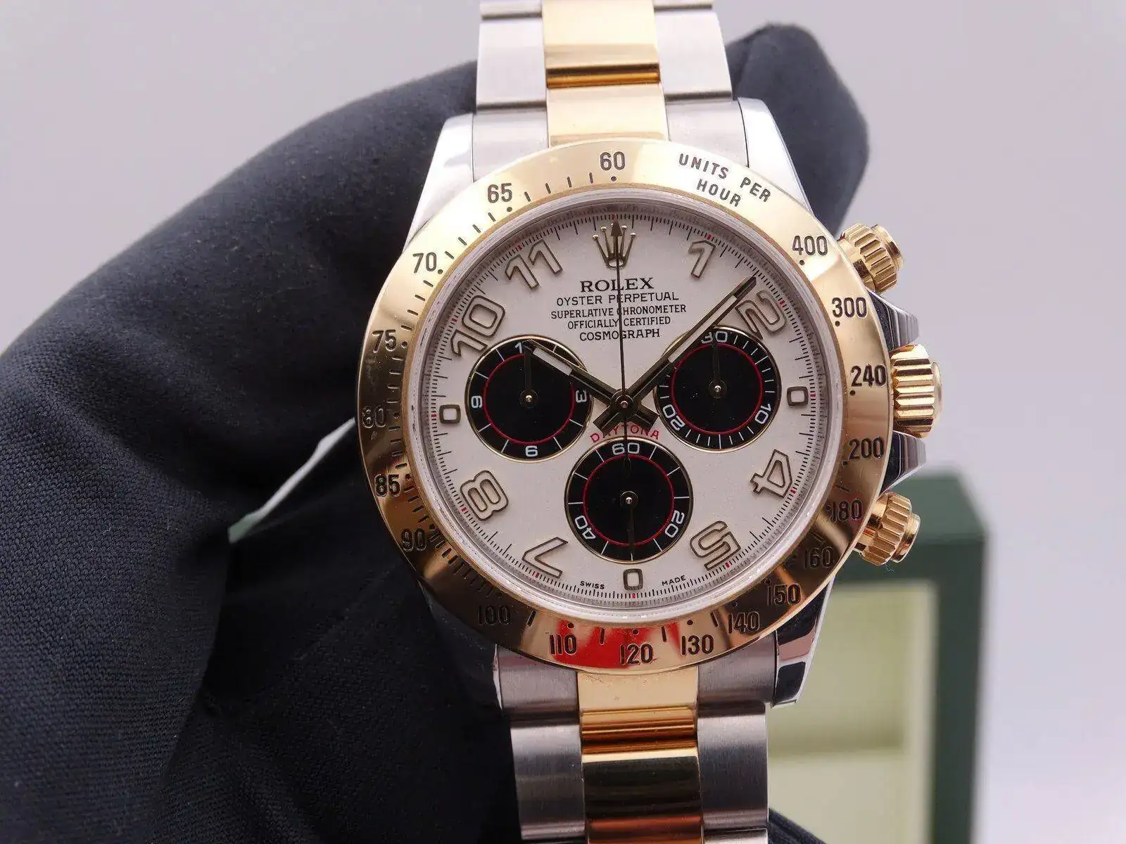 Rolex Daytona steel gold 02021.webp