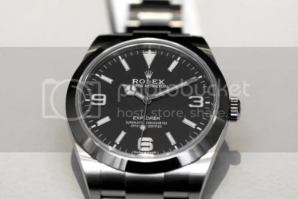 Rolex-Explorer-214270-top_zps7zveyfst.webp