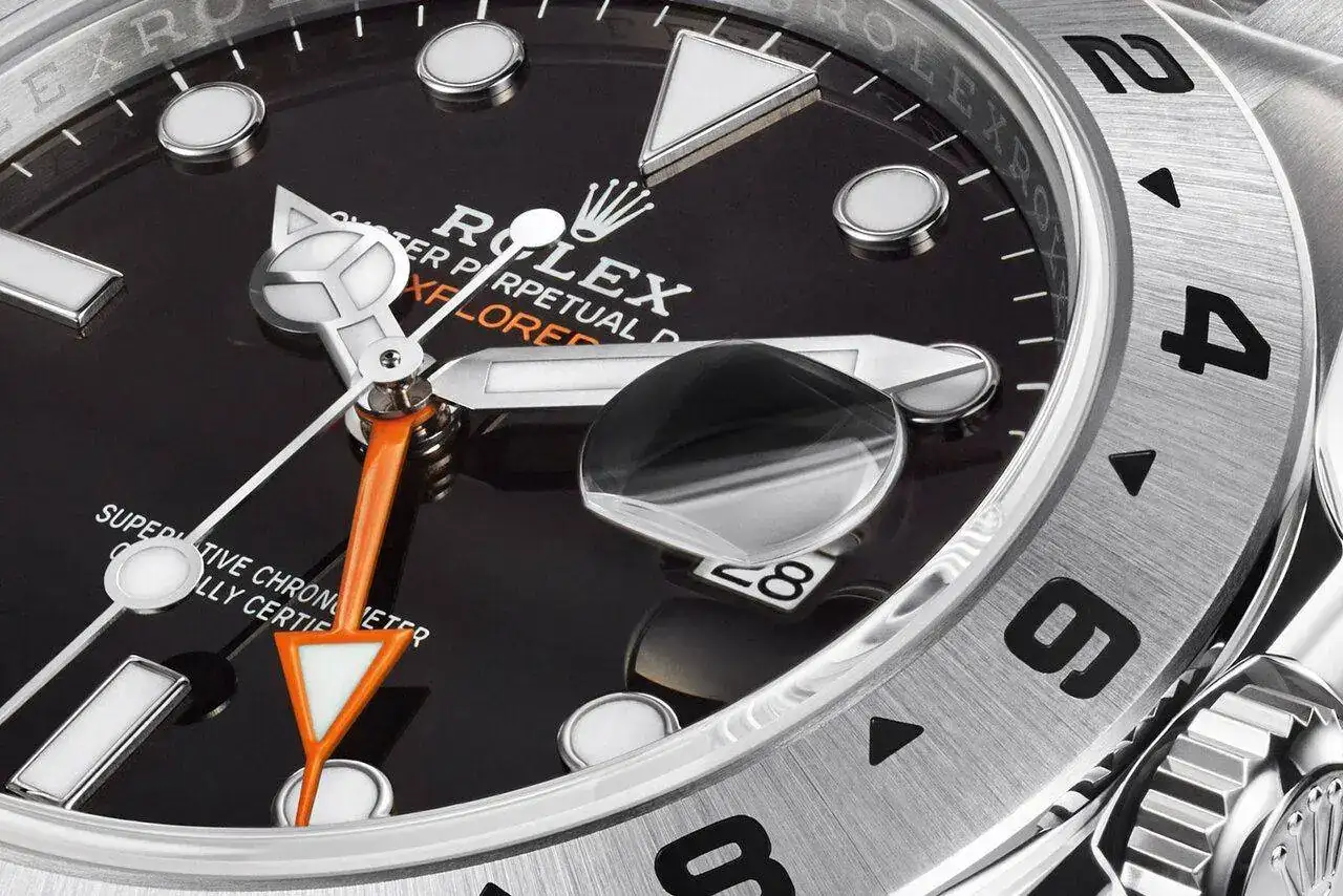 rolex-explorer-ii-black-226570-0002-2.webp