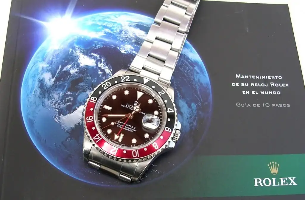 ROLEX-GMT-16710-COKE-BISELL-1.webp