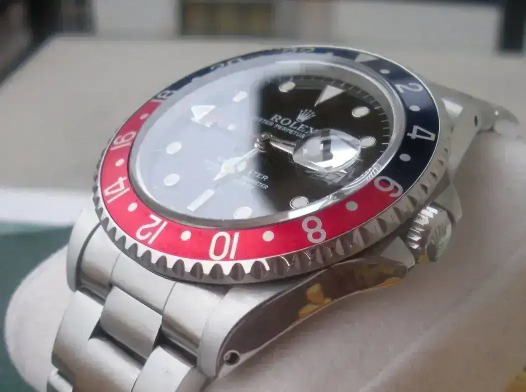 Rolex-GMT-Master-16700-Pepsi-110.webp