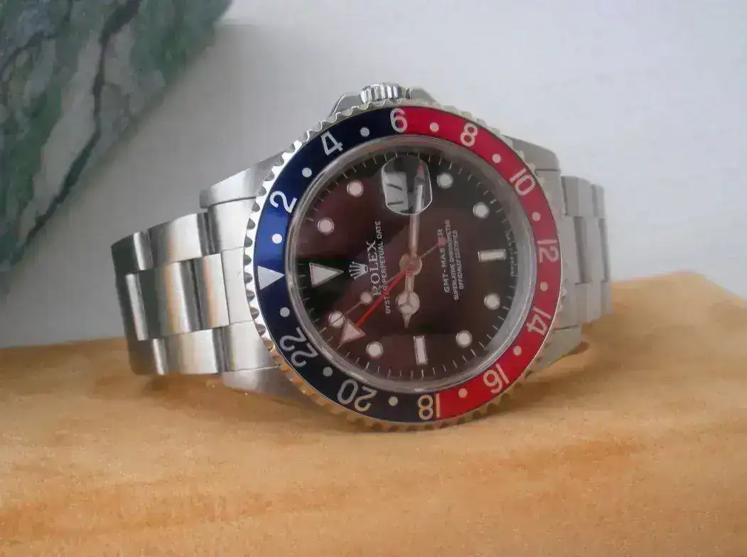 Rolex-GMT-Master-16700-Pepsi-151.webp