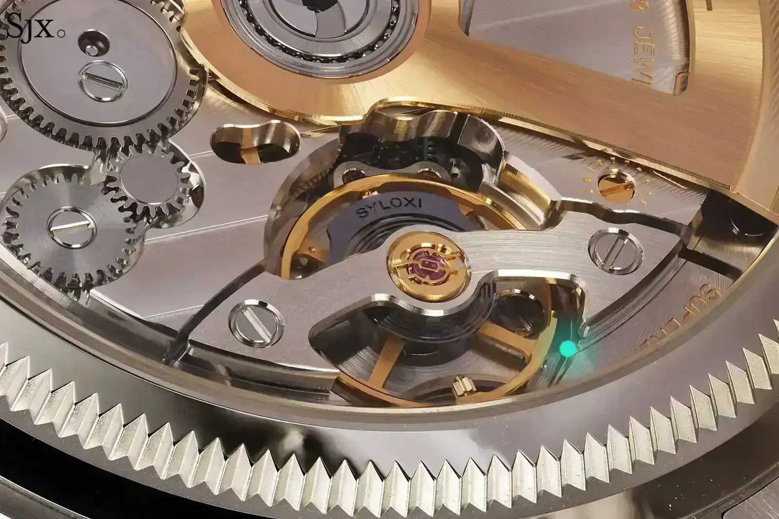 rolex-land-dweller-7135-movement-2.webp