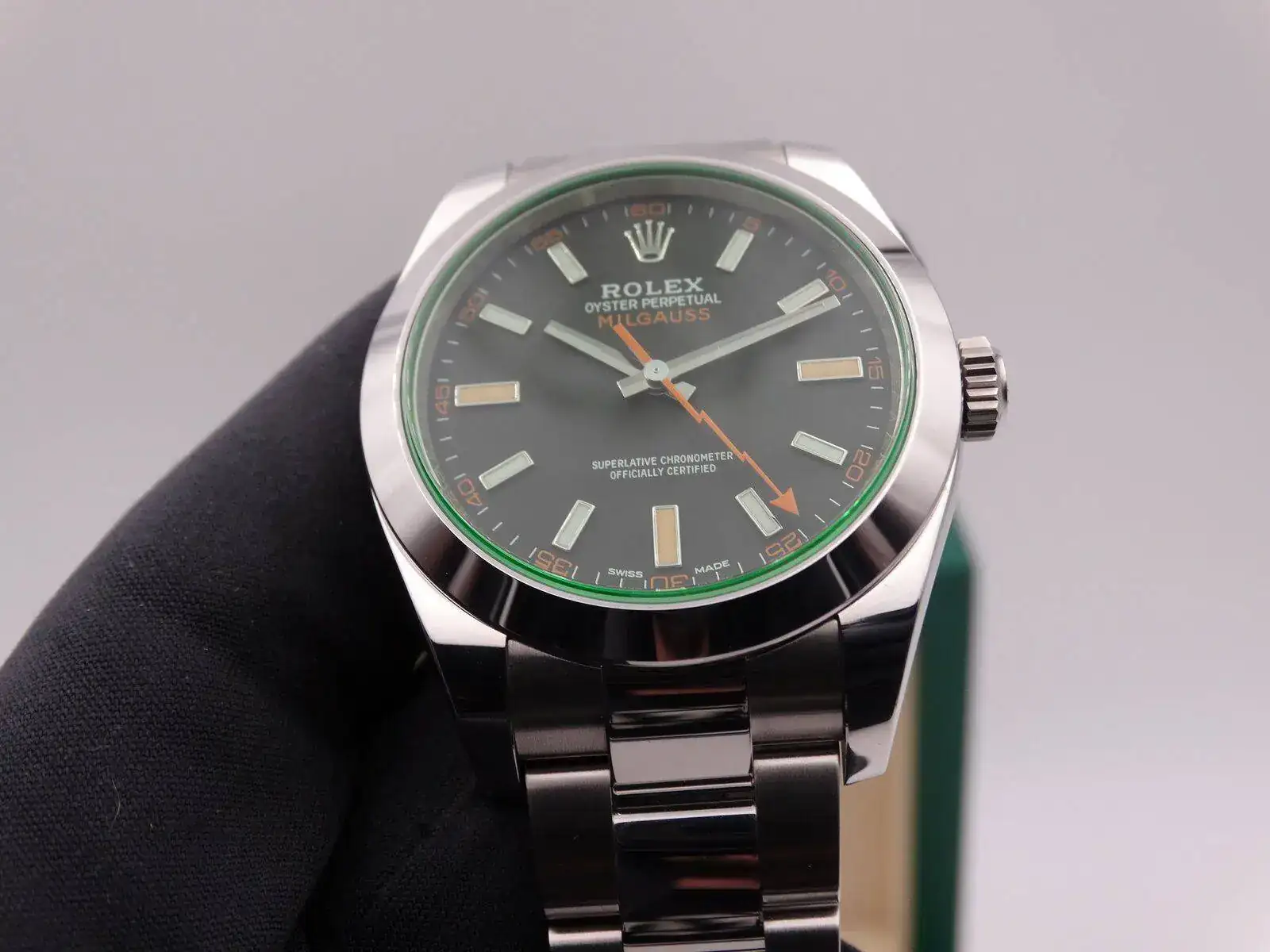 rolex milgauss green 116400gv 9264.webp