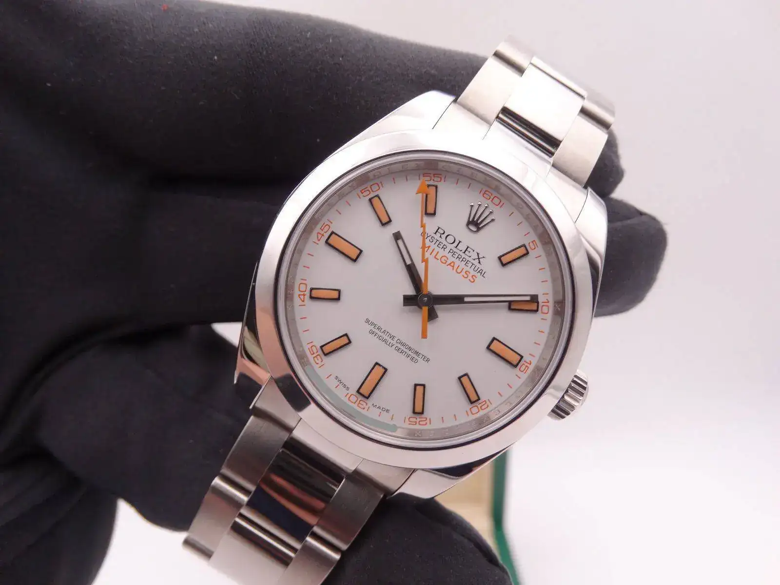 Rolex Milgauss White 116400  05684.webp