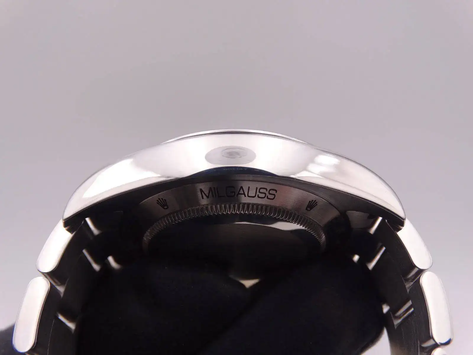 Rolex Milgauss White 116400  05687.webp