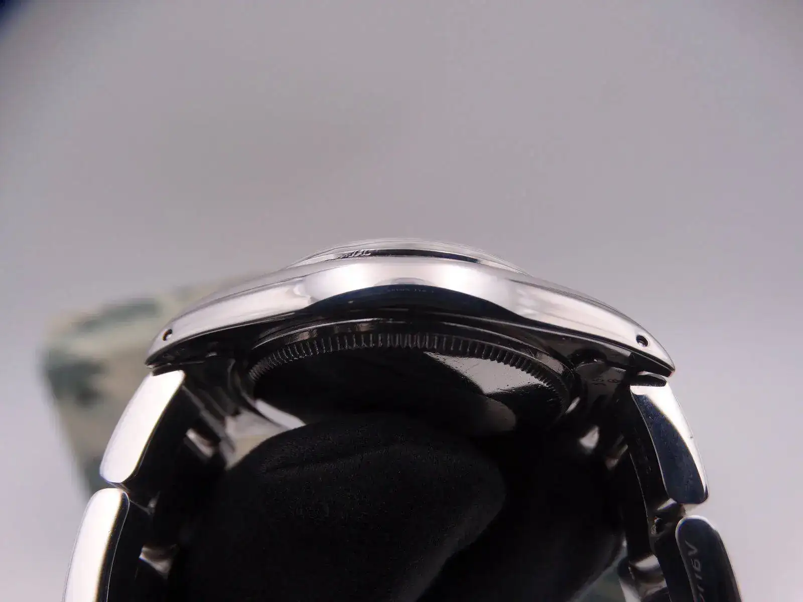 Rolex Oyster Date 15200 09666.webp