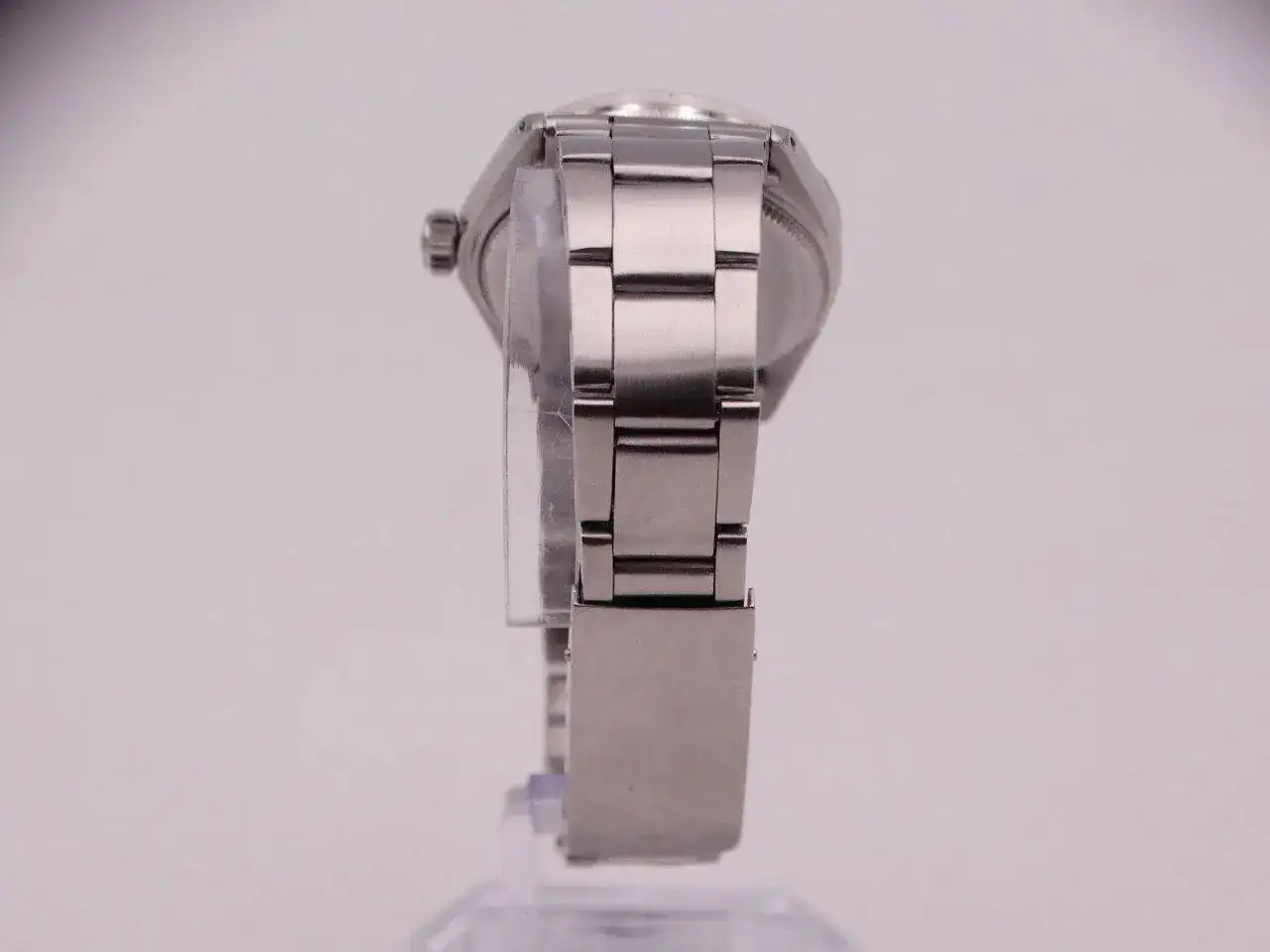 Rolex Oyster Date Precision 06801.webp