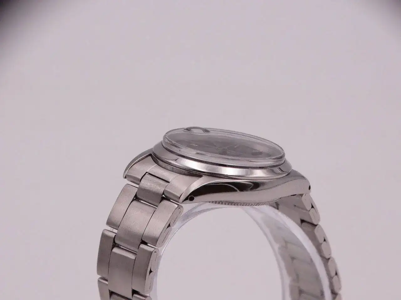 Rolex Oyster Date Precision 06809.webp