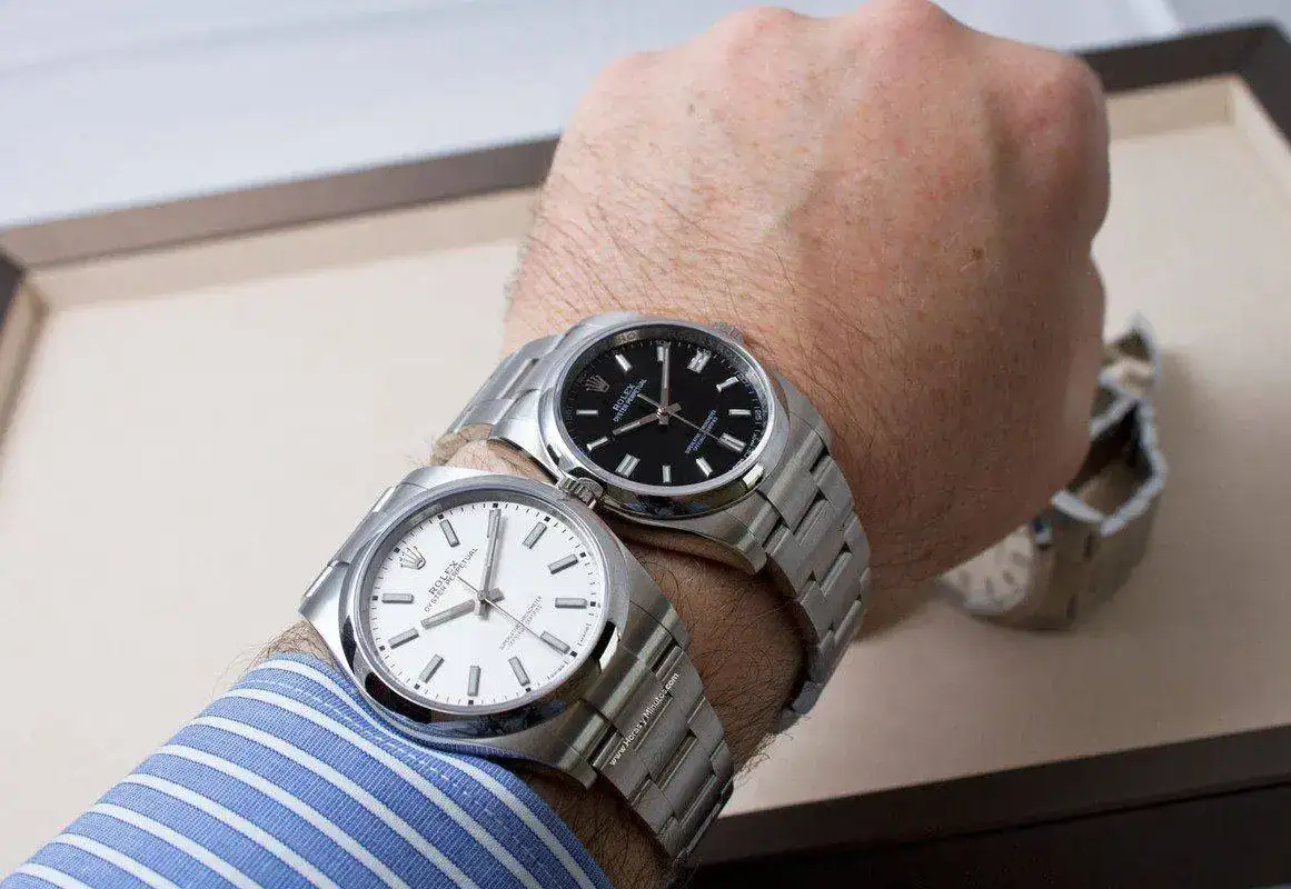 Rolex-Oyster-Perpetua-11-Horas-y-Minutos.webp