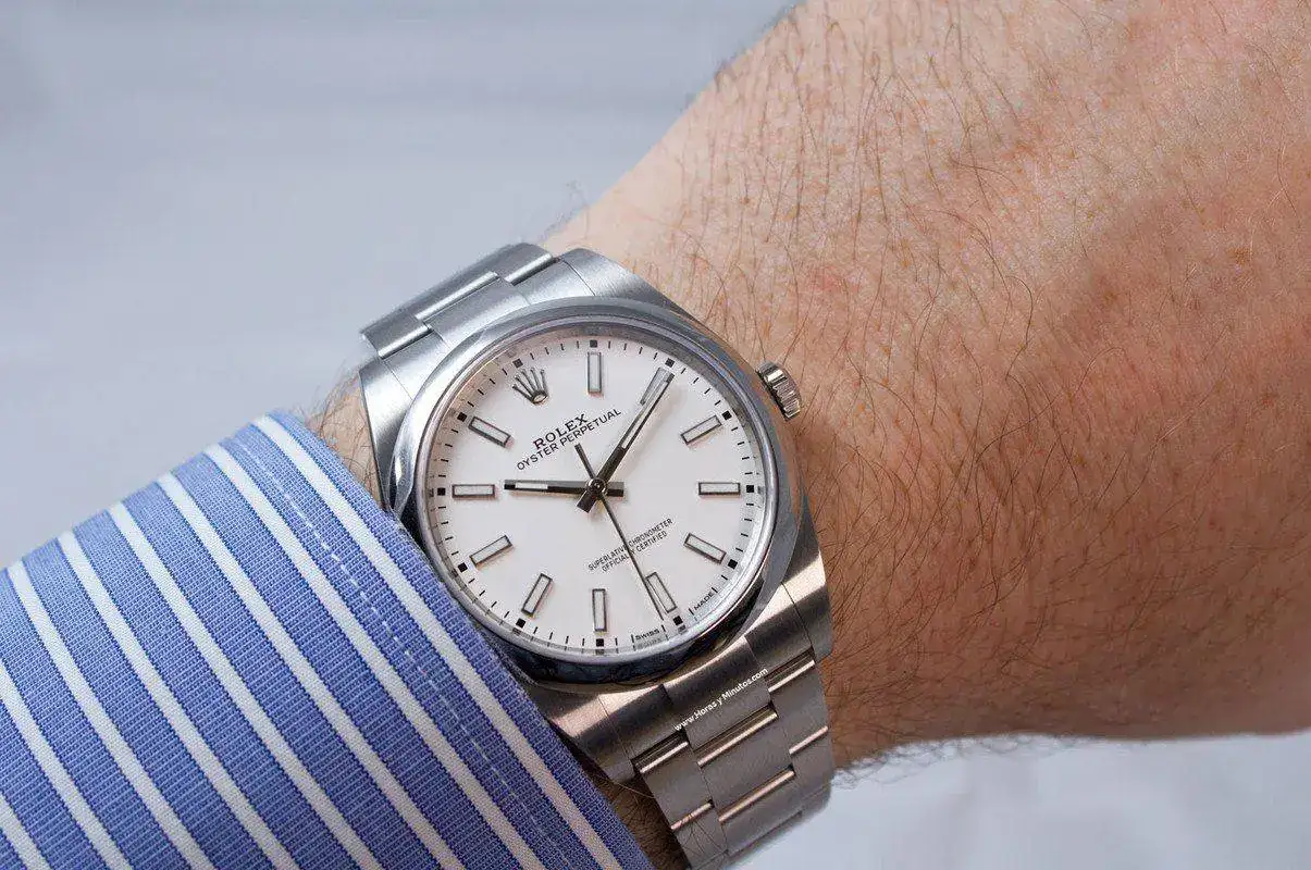 Rolex-Oyster-Perpetua-6-Horas-y-Minutos.webp
