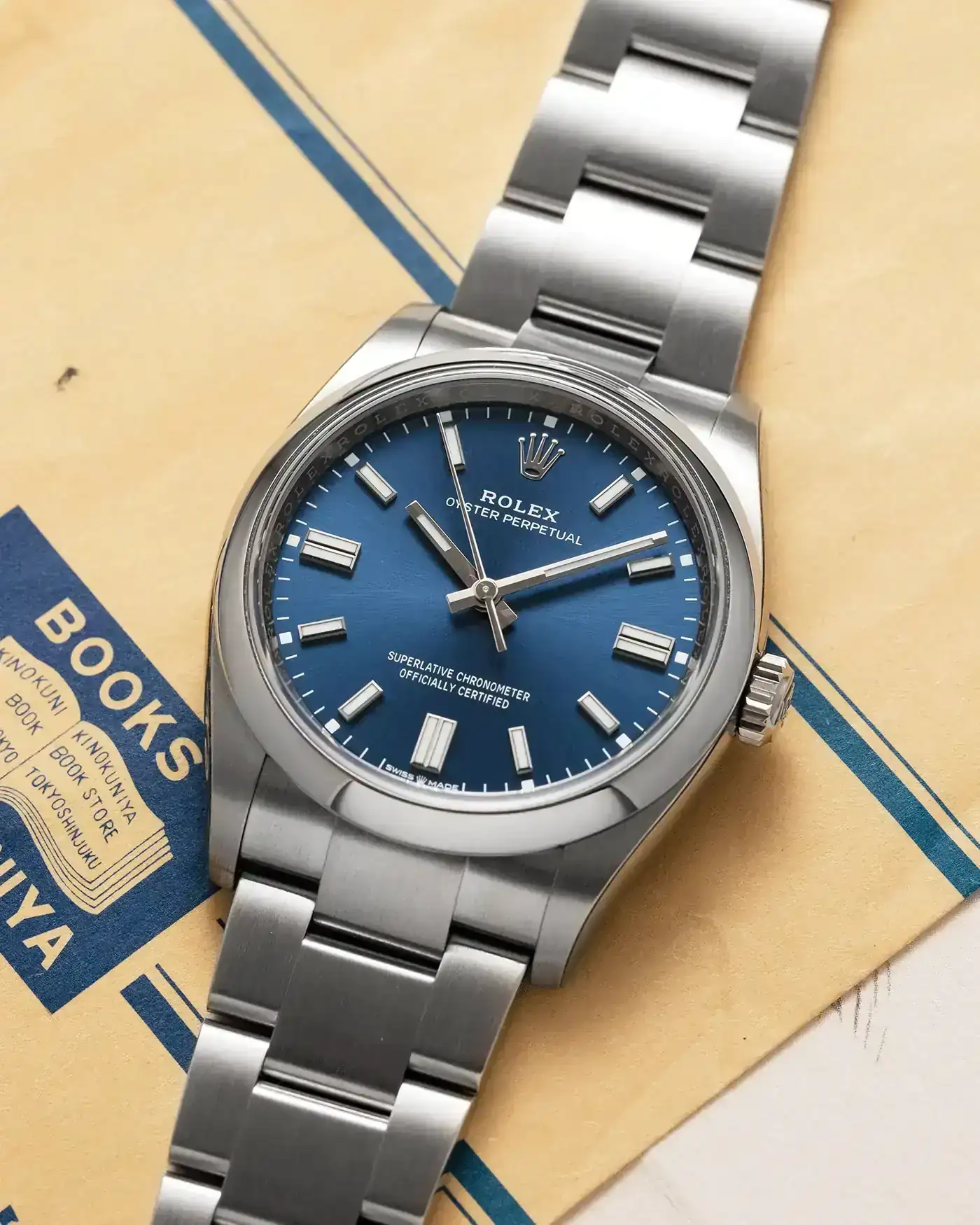 Rolex-Oyster-Perpetual-36-126000-Blue.png.webp