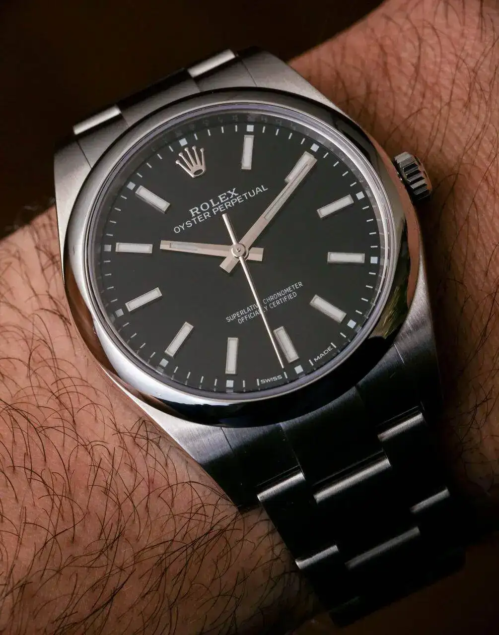 Rolex-Oyster-Perpetual-39-114300-watch-19.webp