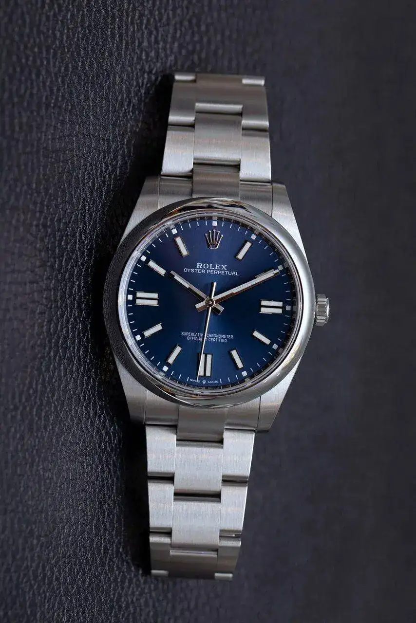 Rolex-Oyster-Perpetual-41mm-Blue-1600x1067~2.webp