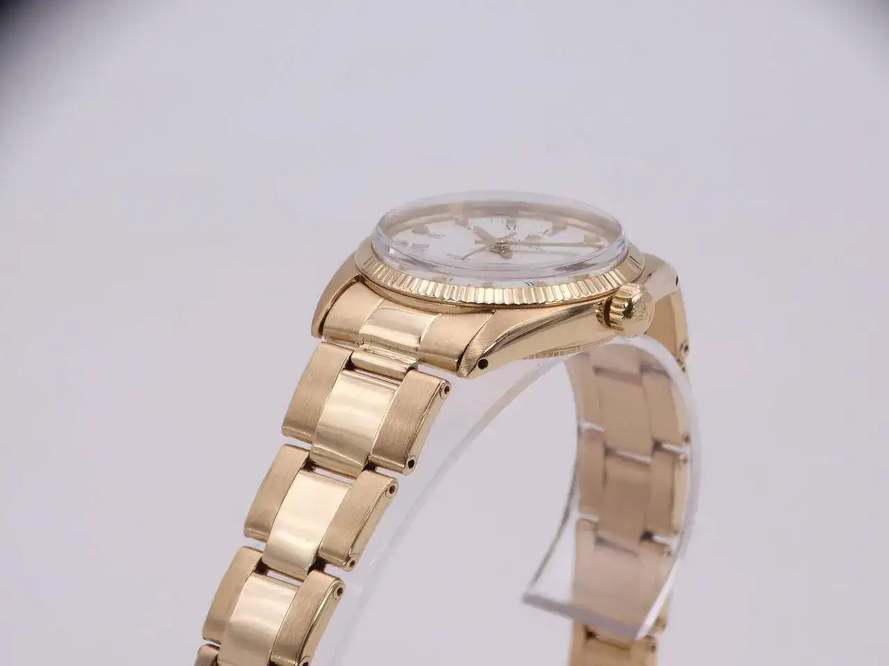 Rolex Oyster Perpetual 6751 gold lady 01182.webp