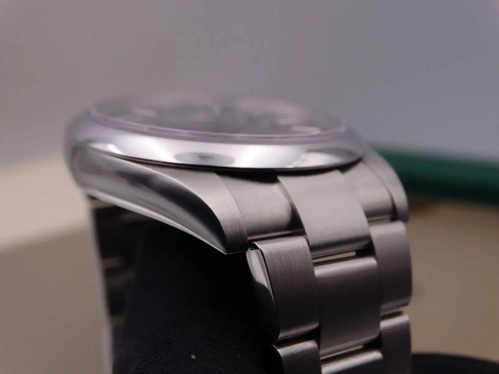 Rolex Oyster Perpetual Blue 00358.webp