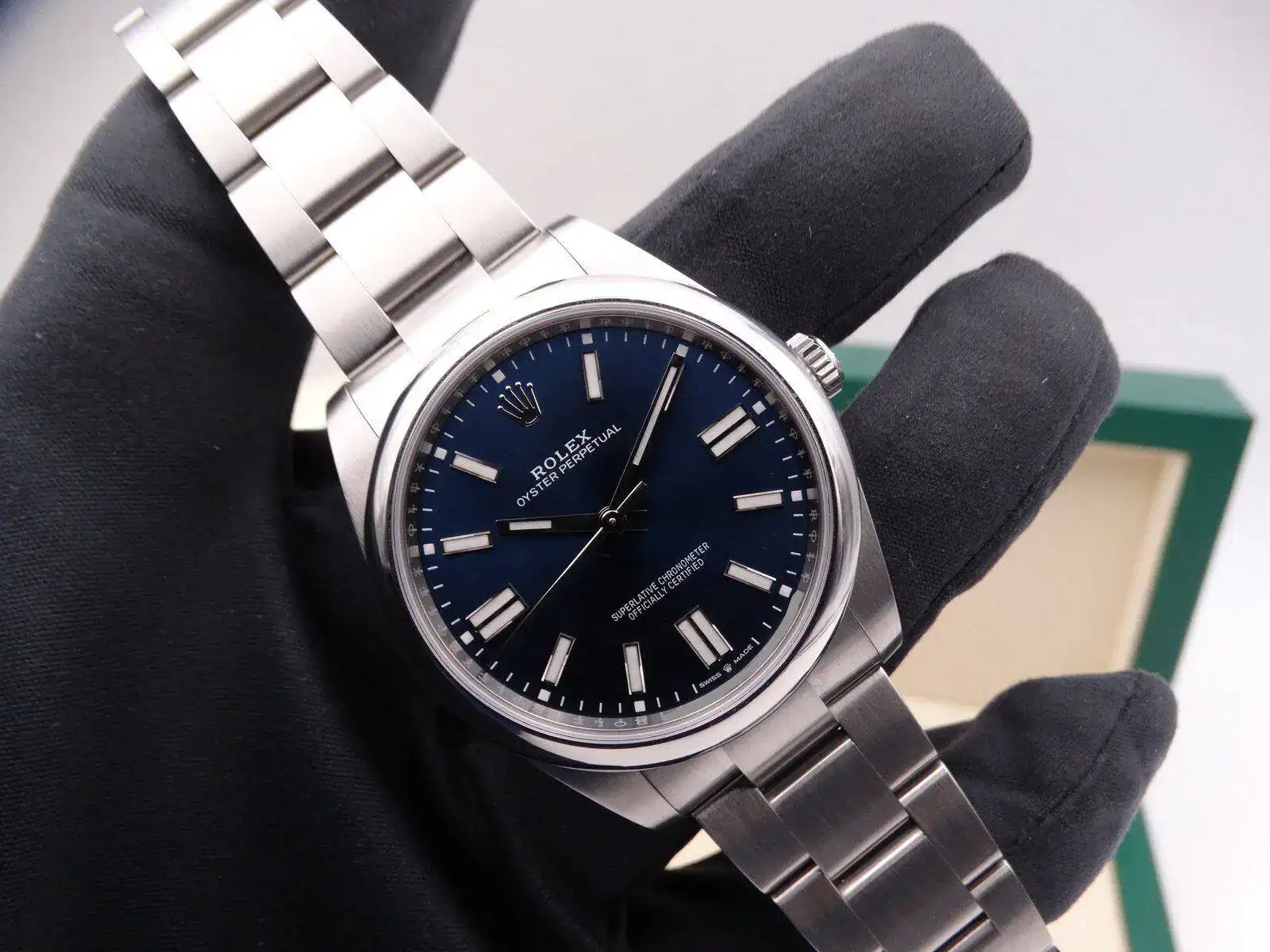 Rolex Oyster Perpetual Blue 00368.webp