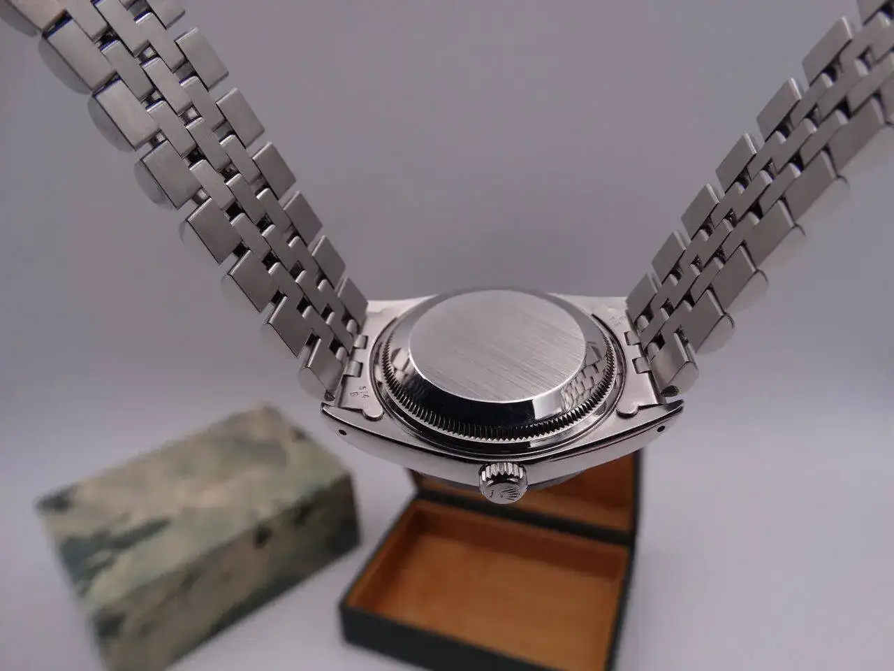 Rolex Oyster Perpetual Date 15200 02138.webp