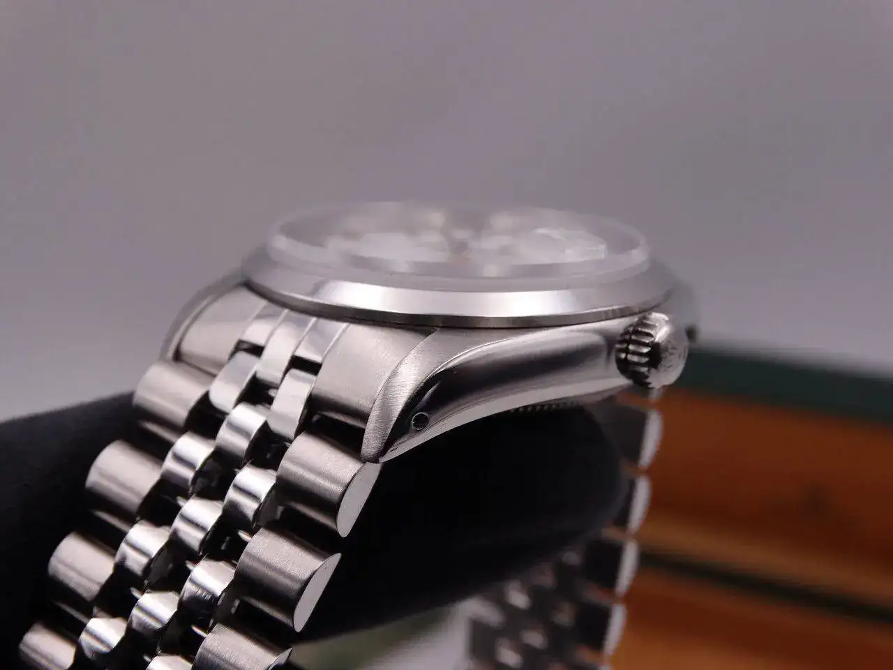 Rolex Oyster Perpetual Date 15200 02141.webp
