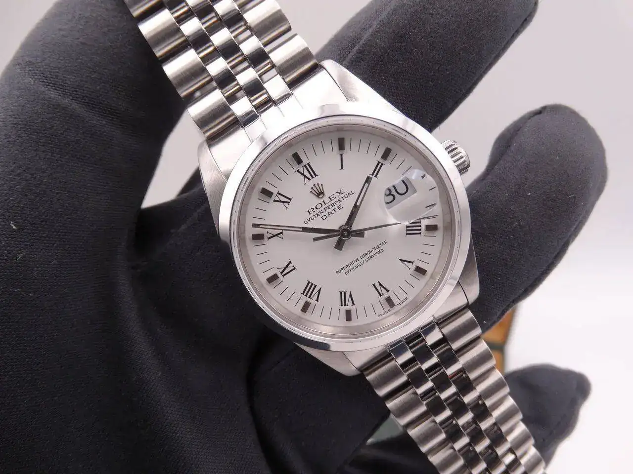 Rolex Oyster Perpetual Date 15200 02145.webp