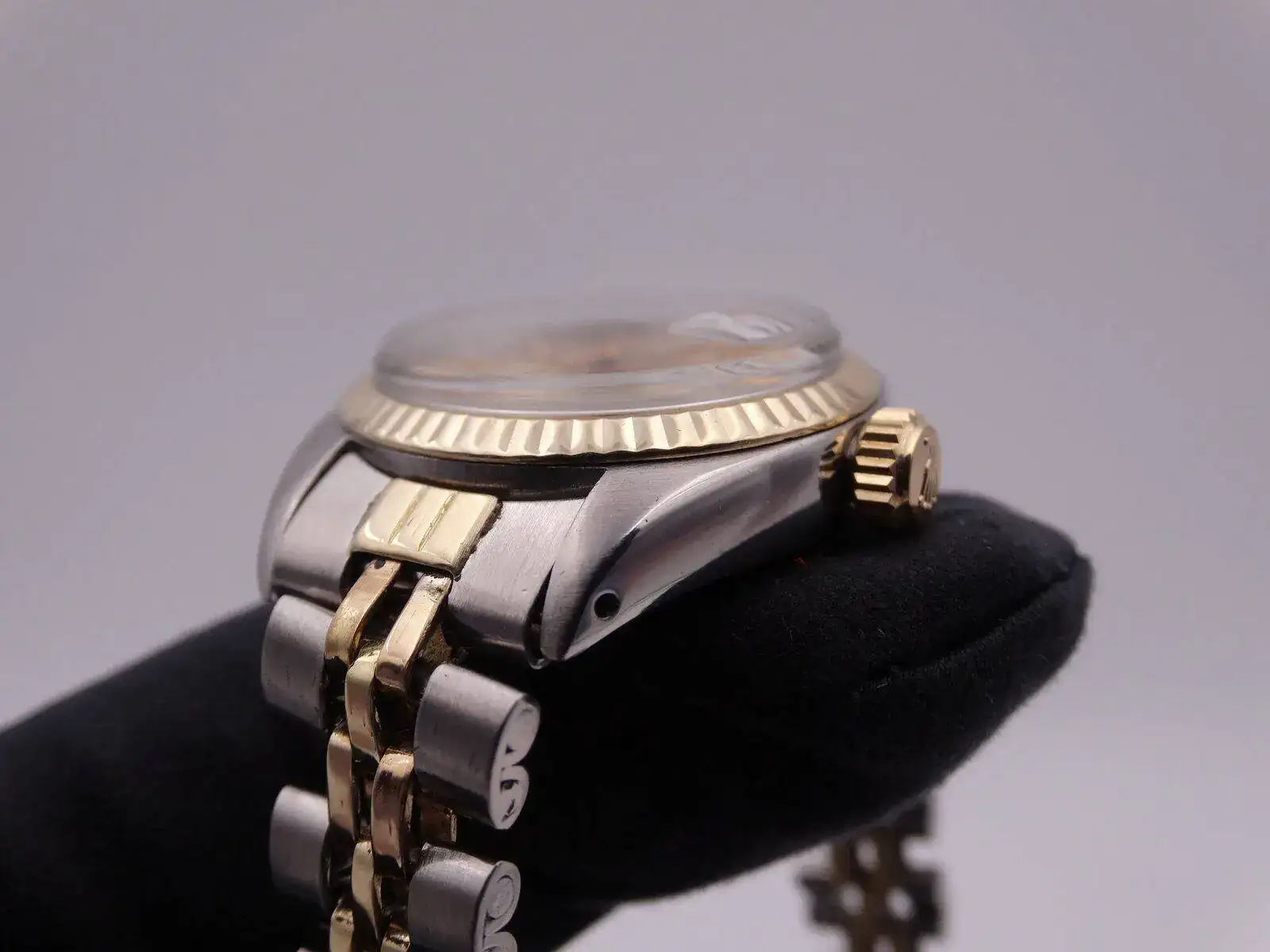 Rolex Oyster Perpetual Date 6917 Steel & Gold Lady 05224.webp
