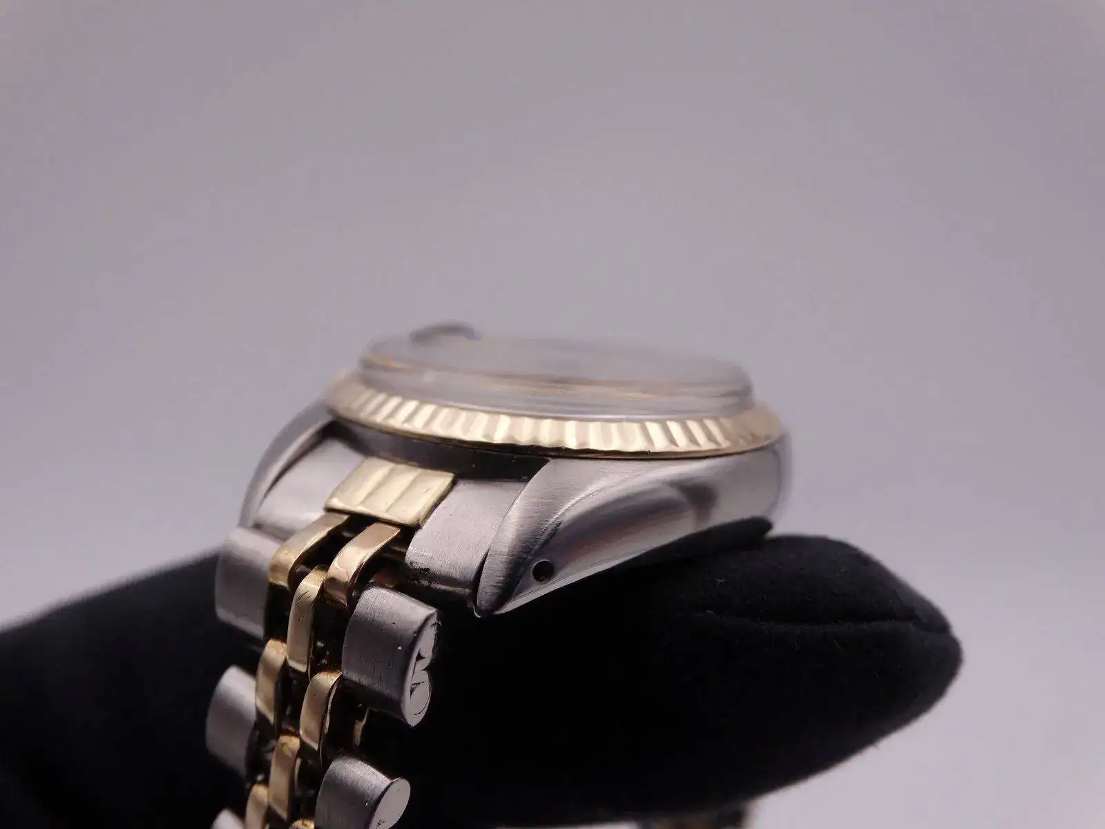 Rolex Oyster Perpetual Date 6917 Steel & Gold Lady 05226.webp