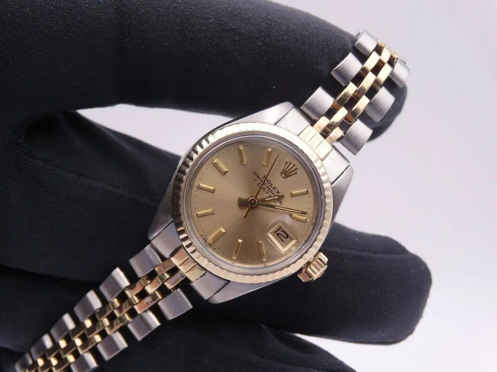 Rolex Oyster Perpetual Date 6917 Steel & Gold Lady 05229.webp