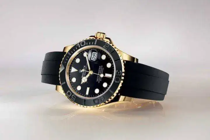 Rolex-Oyster-Perpetual-Yacht-Master-42-Yellow-Gold-Oysterflex-226658-introducing-2022-4-720x480.webp
