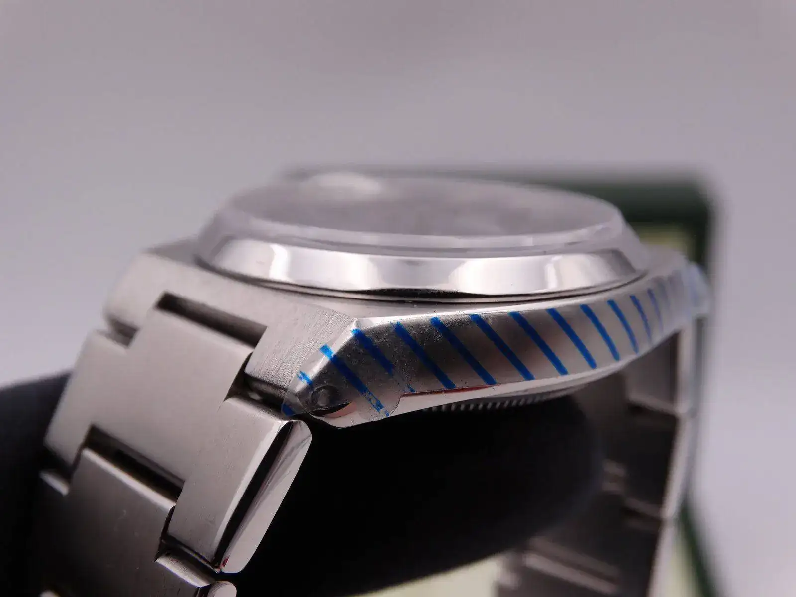 Rolex Oysterquartz 17000 Blue 04795.webp