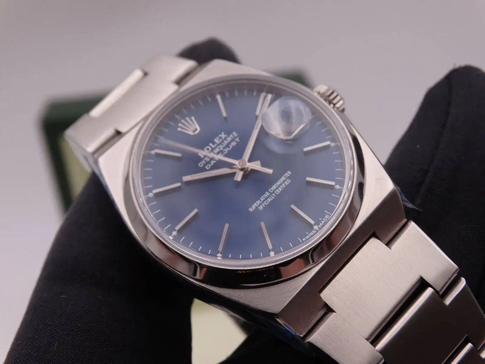 Rolex Oysterquartz 17000 Blue 04803.webp