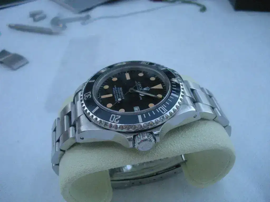 Rolex-Sea-Dweller-16660-mate-1983-55.webp