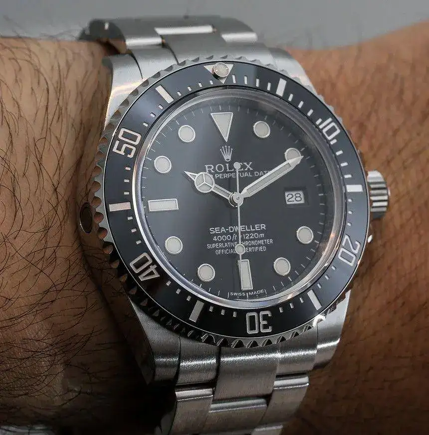 Rolex-Sea-Dweller-4000-116600-watch-2.webp