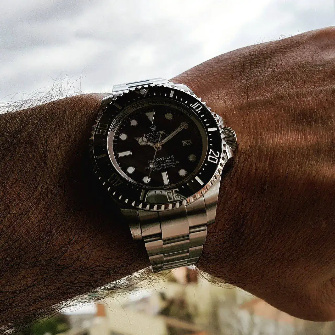 Rolex Sea-Dweller Deepsea 44mm 3900M Cal. 3135 Ref. 116660 (1).jpg