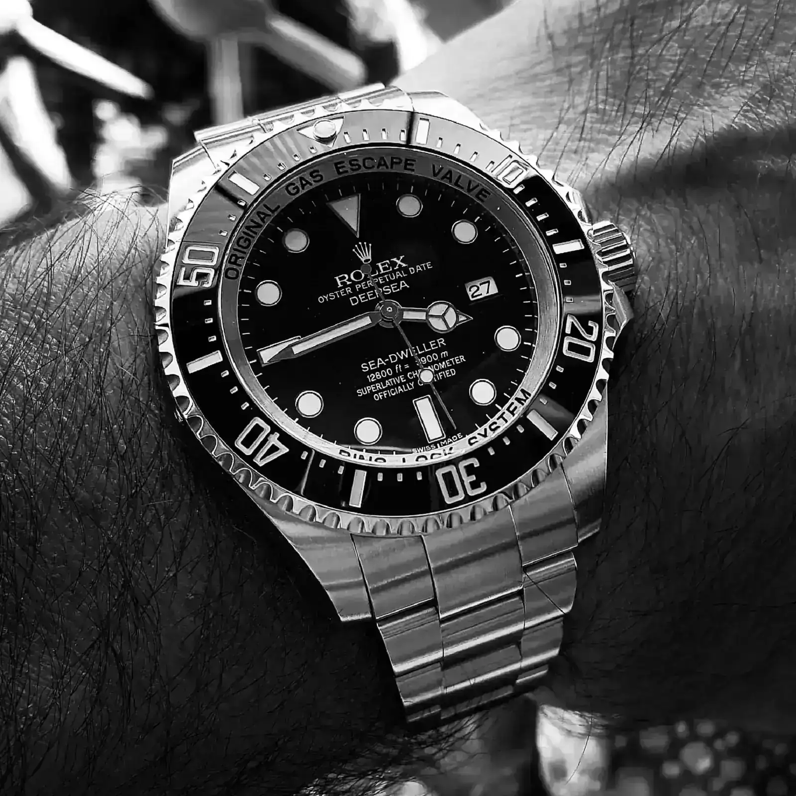 Rolex Sea-Dweller Deepsea 44mm 3900M Cal. 3135 Ref. 116660 (ByN) (1).webp