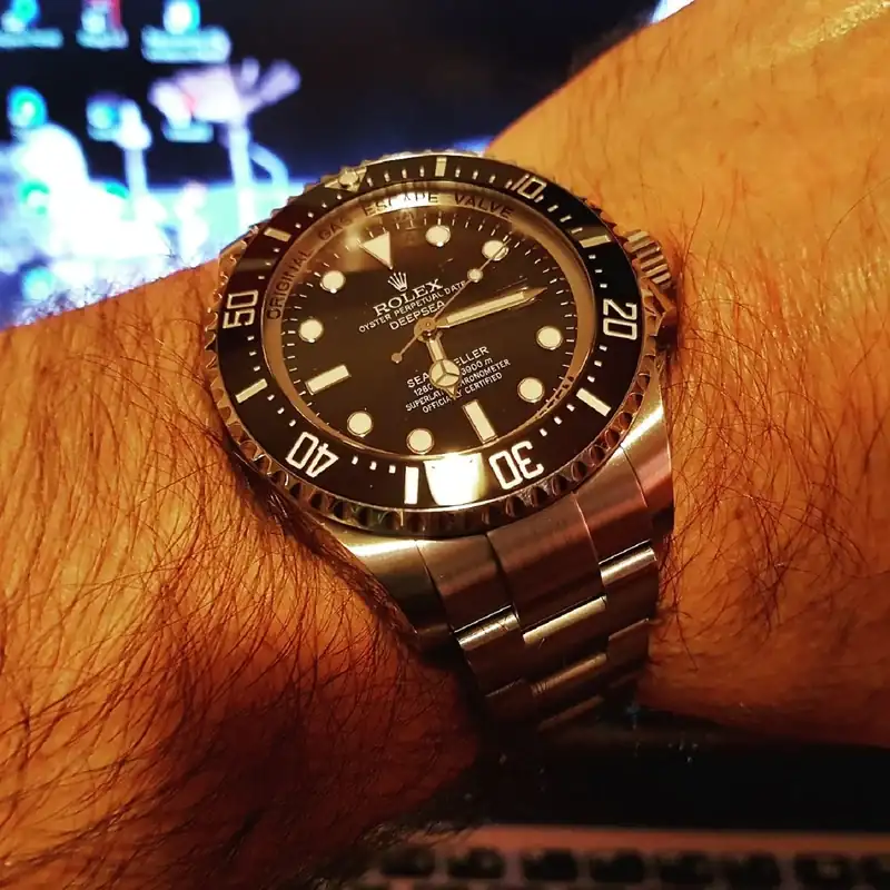 Rolex-Sea-Dweller-Deepsea-44mm-Ref-116660-1.webp